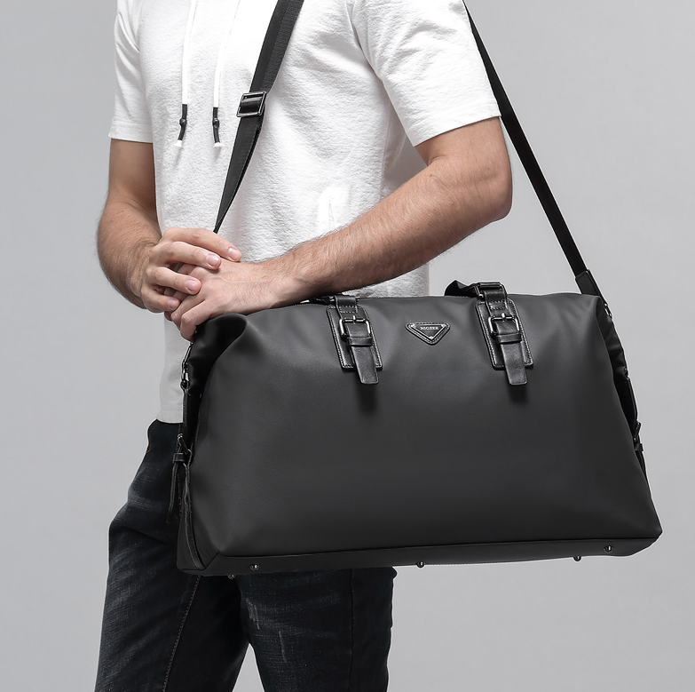 Multifunctional shoulder messenger bag