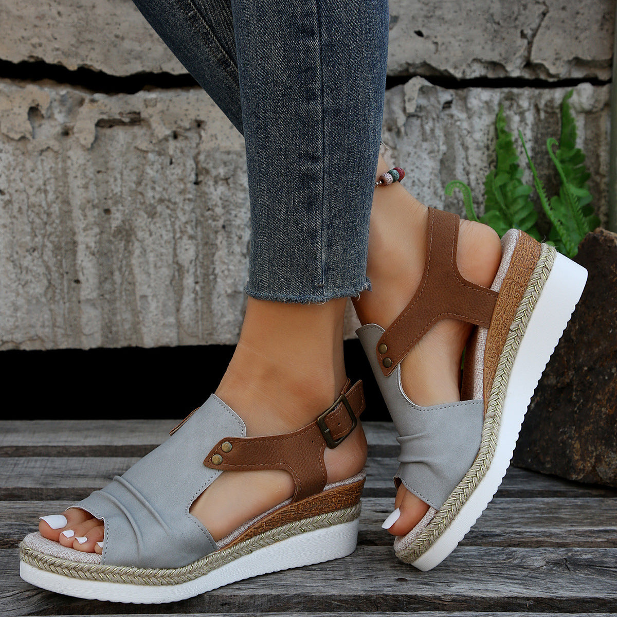 Women's Stylish Peep Toe Wedge Pleated Belt Buckle Platform Sandals - Premium Sandalen from My Store - Just €26.16! Shop now at KIYOO Royal Brand