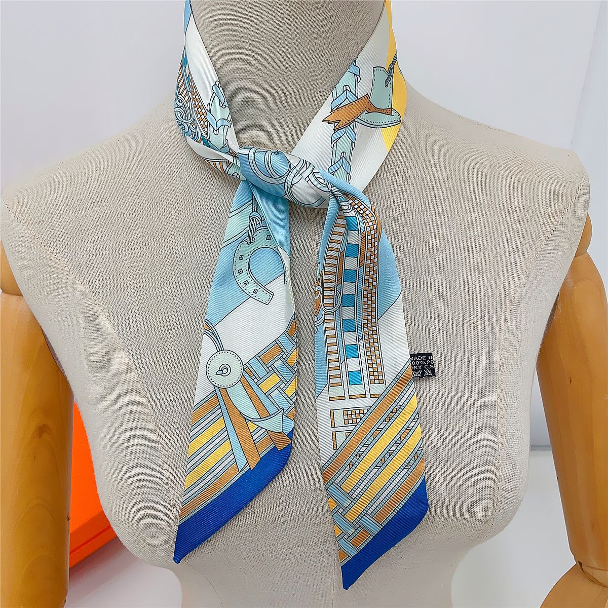 Women's Elegant Professional Duplex Printing Silk Scarf - Premium Sjaals & omslagdoeken from My Store - Just €10.34! Shop now at KIYOO Royal Brand