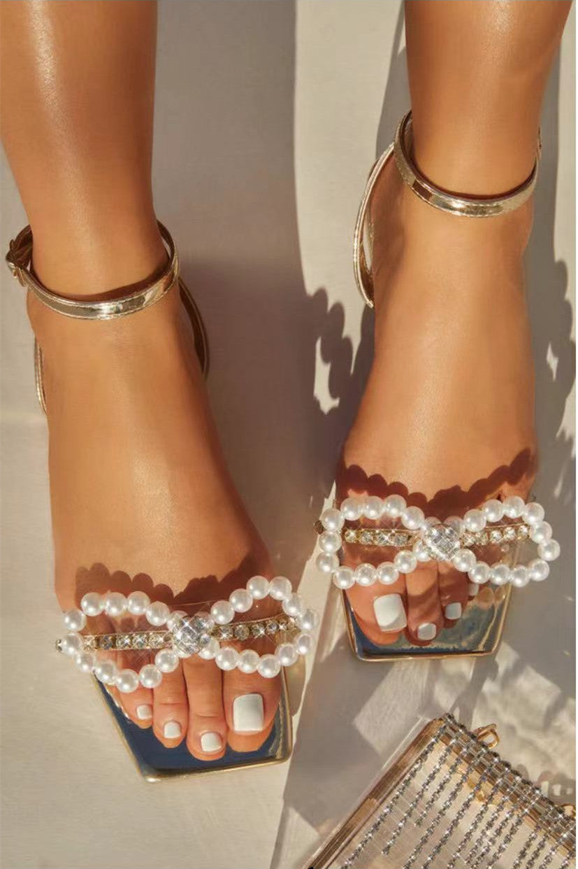 Women's Shoes With Pearl Butterfly Diamonds For Outer Wear - Premium Sandalen from My Store - Just €41.20! Shop now at KIYOO Royal Brand